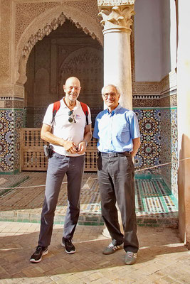 Um in diesem UNESCO-Weltkulturerbe die Sultan-Grabkammer zu sehen (die gleichzeitige Einsicht ist maximal zwei Personen möglich), muss man längere Warteschlangen-Zeiten in Kauf nehmen.          (Foto: Regula)