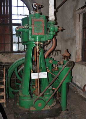 Falls die Wasserkraft dafür nicht ausreichte, musste mit dieser Dampfmaschine die notwendige Zusatzenergie erzeugt werden.