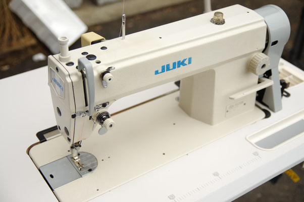 JUKI DDL-5570N 新品サーボモーター仕様 工業用ミシン 本縫い自動糸切りミシン