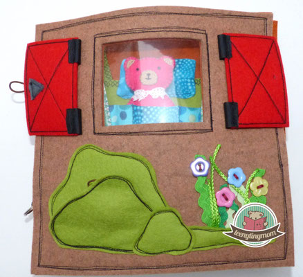 Fenster im Teddyhaus