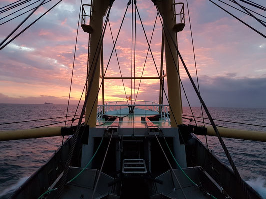 Get Mooie Foto S Vanaf De Noordzee De Website Van Fishermens4friends For Free Get Wallpaper Mooie Foto S Vanaf De Noordzee De Website Van Fishermens4friends Desktop Wallpaper Free