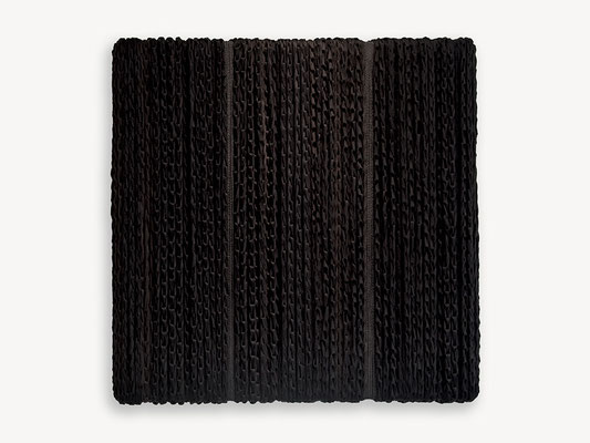 Barbara Reck-Irmler: BOX Nr. 11 schwarz/schwarz • 2018 • Textil, Holz • 72 x 72 x 10 cm • Privatsammlung