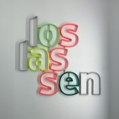 Barbara Reck-Irmler · loslassen · 2023 · Textil, Schichtholz · 120 x 114 x 3 cm· Private Sammlung