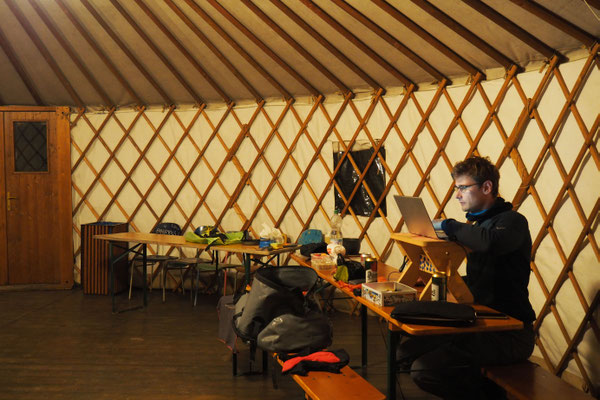 Jurte als Aufenthaltsraum des Campingplatzes