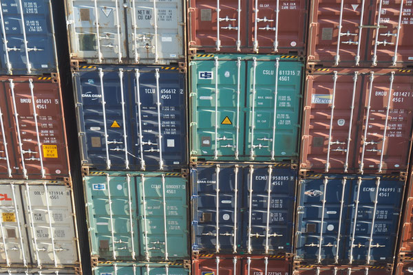 Container-Tapete  - Radreise - Alles in 12 Taschen