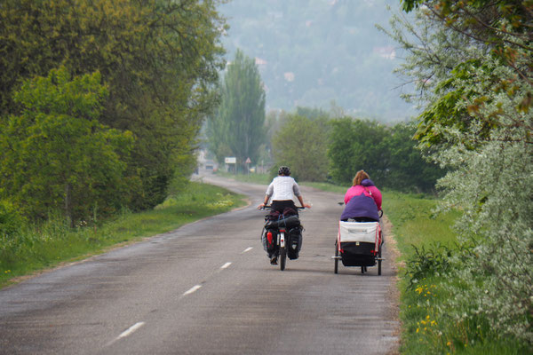Simone und Lena on the road