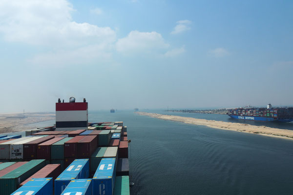 Im Suezkanal/At the Suez-Canal - Cycletouring/Radreise