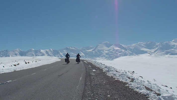 right before the border to China on Irkeshtam Pass