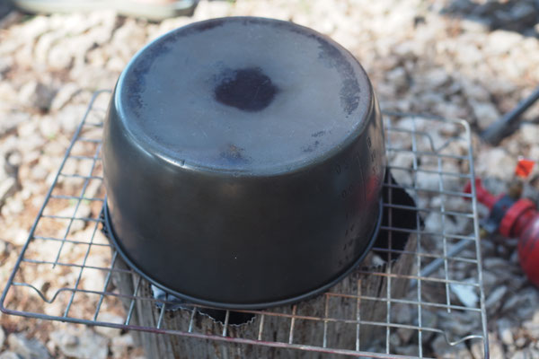 Outdoor-Backofen auf Benzin-Kocher
