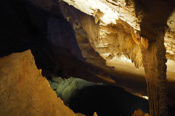 ein Teil der Höhle kann man zu Fuß erkunden