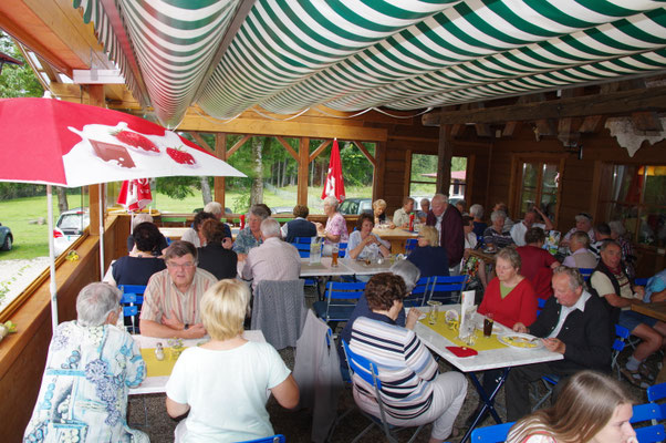 Senioren-Essen in der "Almstube"