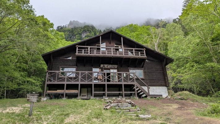 ①2年ぶりの再開・・庚申山荘
