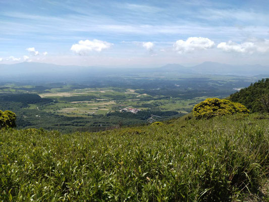 11.猟師山からの阿蘇方面の眺め_20260613084514_20260613085549
