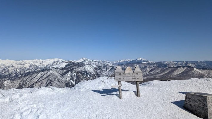 ②青い空に白い雪、そして360度大パノラマ　　最高の贅沢