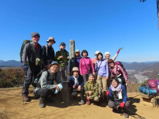 7 赤ぼっこ山頂にて