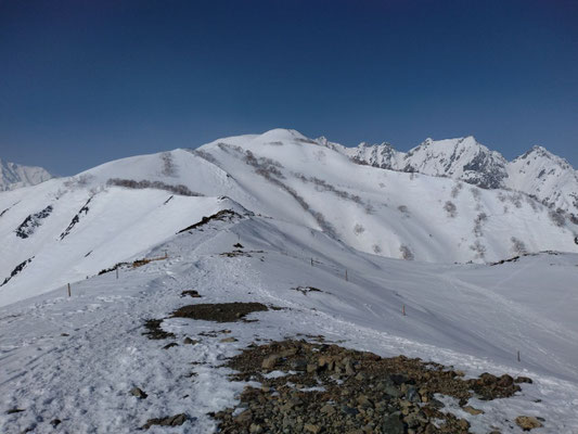 8.唐松岳山頂に続く稜線