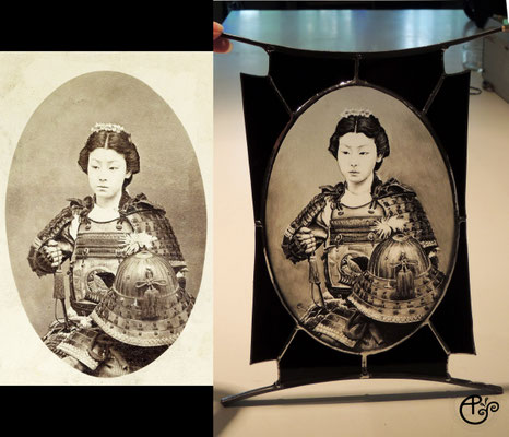 Portrait réalisé d'après photo d'un femme samouraï, peint à la main (grisaille). 