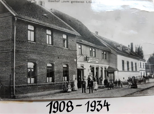 Gaststätte "Goldener Löwe". Ihre erste Erwähnung stammt von 1723. Im Jahr 1999 war der Totalabriss.