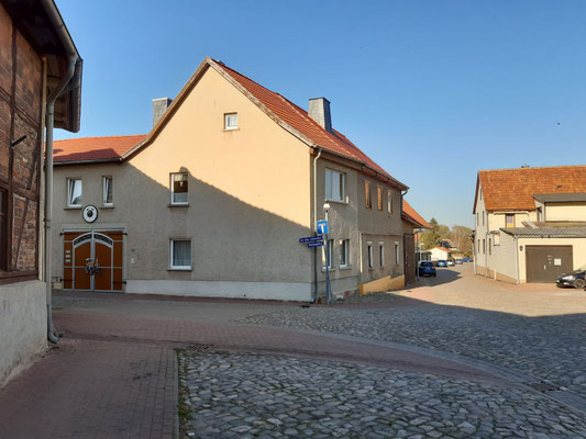 Vor dem Junkernhof/Metzingsberg - 2020