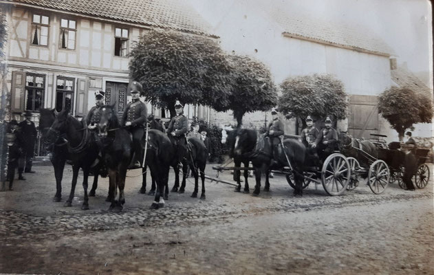 Historische Uniformen