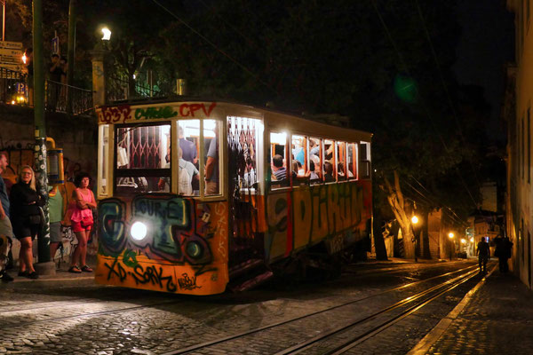 Michael Rosen - Lissabon, Elevador da Glória