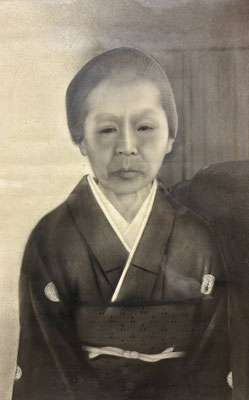 発見場所（伊方町九町）氏名・制作年号も不明　サイズ・タテ49,5㎝×ヨコ34㎝