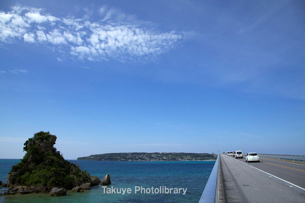 07a-0001 古宇利島と大橋