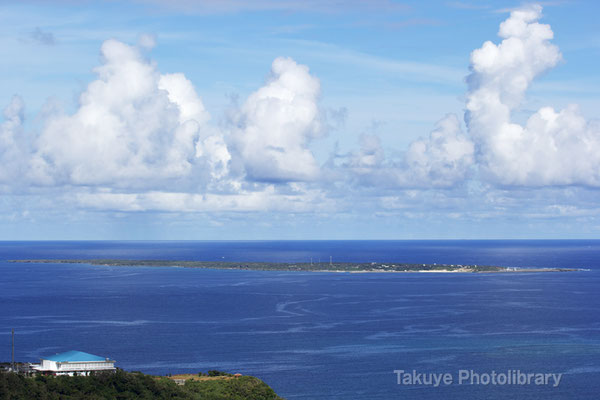 07-0068 知念岬と久高島