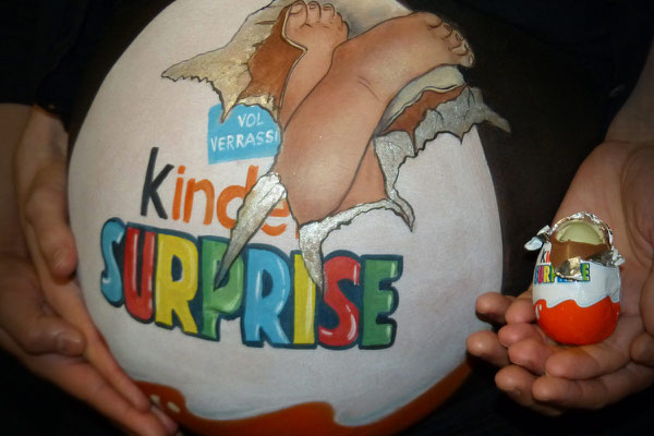 Een kindersurprise dat is deze bellypaint