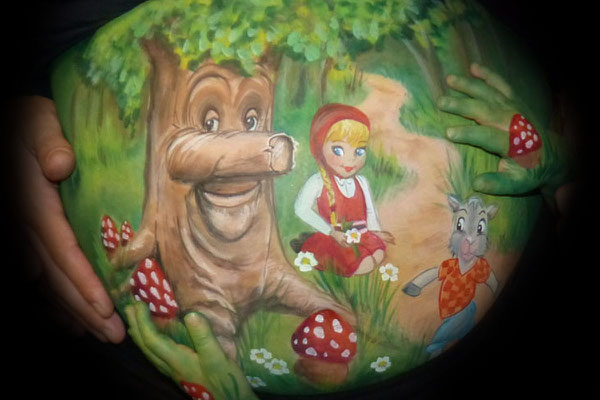 Bellypaint in het thema van de Efteling