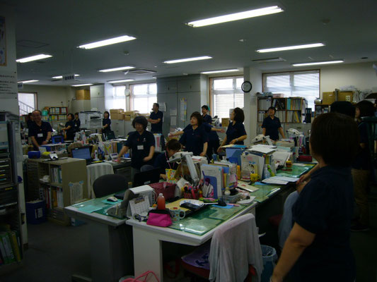 栃木県真岡市職員がラジオ体操を始めました 栃木県 全国ラジオ体操連盟 栃木県真岡市職員がラジオ体操を始めました 栃木県 全国ラジオ体操連盟