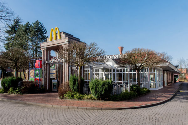 New lighting concept for the McDonalds store in the south of Hamburg | ELkomp Nord GmbH