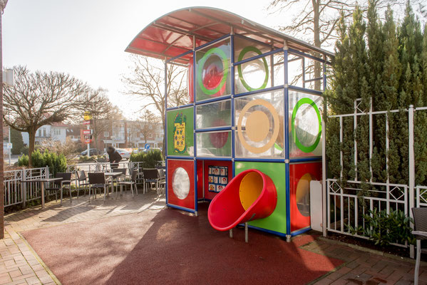 New lighting concept for the McDonalds store in the south of Hamburg | ELkomp Nord GmbH