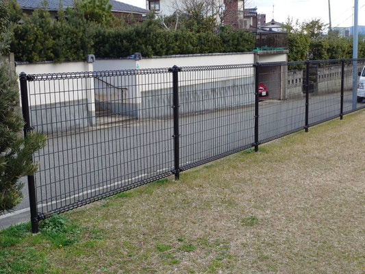 公園　フェンス工事