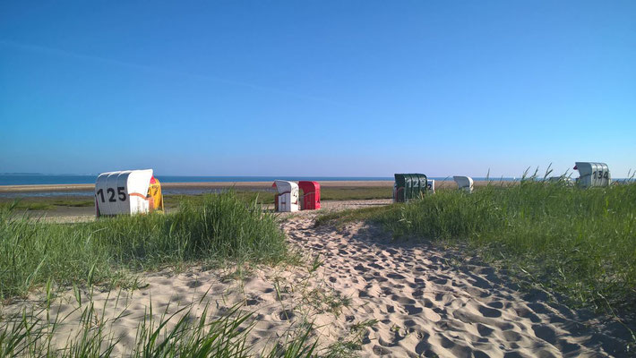 Hooksiel, Sandstrand, Ferienwohnung Sonnenhook in Hooksiel, Wangerland, Strandkorb inklusive