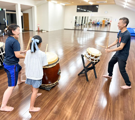 親子で楽しく和太鼓レッスン♪