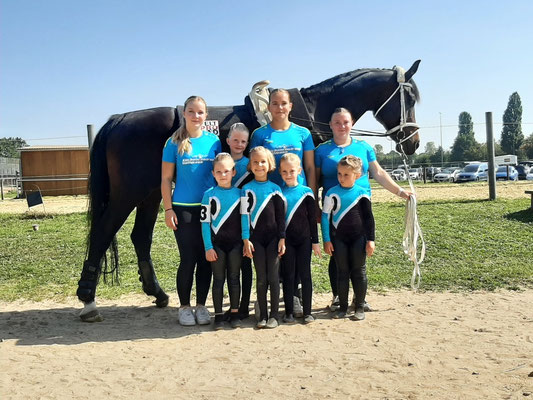 voltigiererinnen 28.12. C-Movie-Rundlaufmovie In Twistringen - vrg schaumburge land Volti  Beckedorf