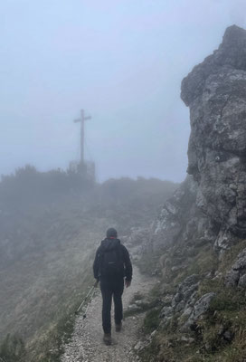 Hochfelln Gipfel im Nebel