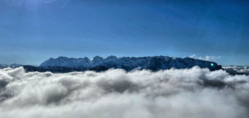 Der Kaiser über dem Wolkenmeer