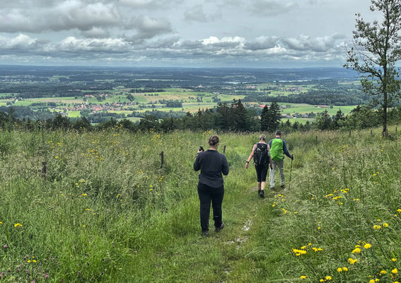 Auf dem Weg zur Aussichtskapelle Samerberg