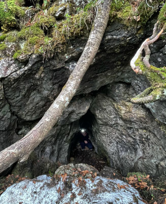 Schlüssellochhöhle
