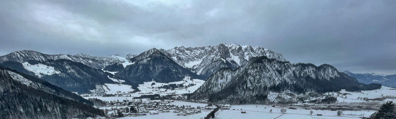 Blick ins Tal nach Walchsee