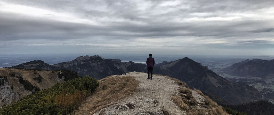Blick vom Geigelstein Richtung Kampenwand und Chiemsee