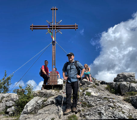 Spitzstein Gipfelkreuz