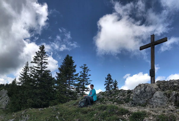 Predigtstuhl Gipfelkreuz im Sommer