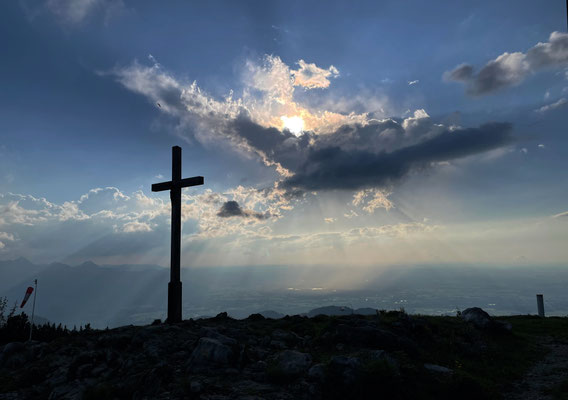 Wolkenformation am Hochries Gipfel