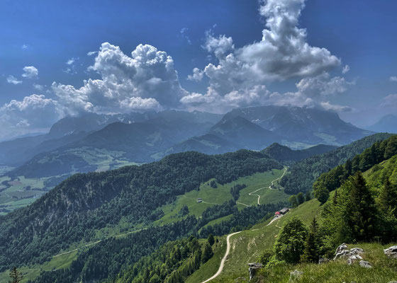 Tiefblick auf die Naringalm
