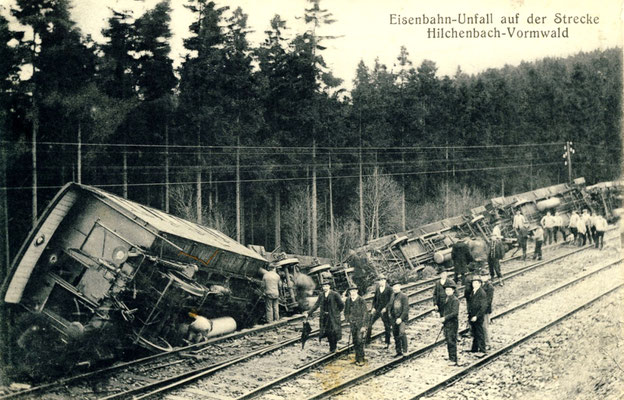 Im Dezember 1907 ereignete sich ein Unfall nahe des Bahnhofs Vormwald (Aufnahme: Sammlung Dr. Richard Vogel, Berlin)