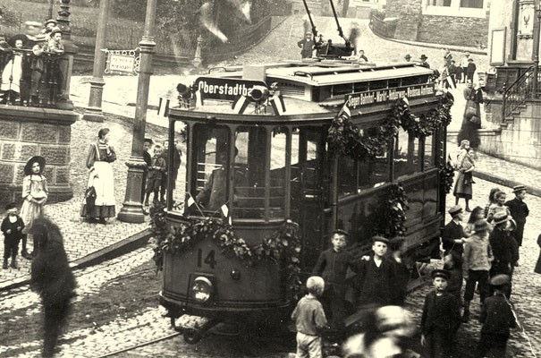 Eröffnungfahrt der Oberstadtbahn am 11.06.1910 mit Tw 14 (Stadtarchiv Siegen)