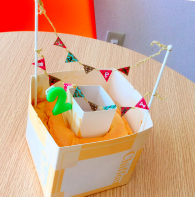 新発売！！　　スクエアーお誕生日ケーキ